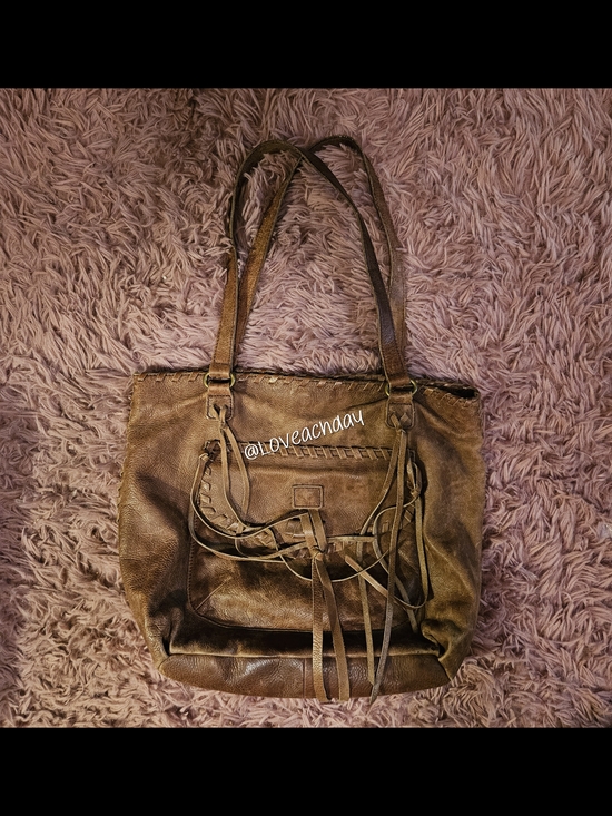 Lucky Brand Handbags - Lucky Brand✨️Vintage Boho Logan Tote-Distressed Brown